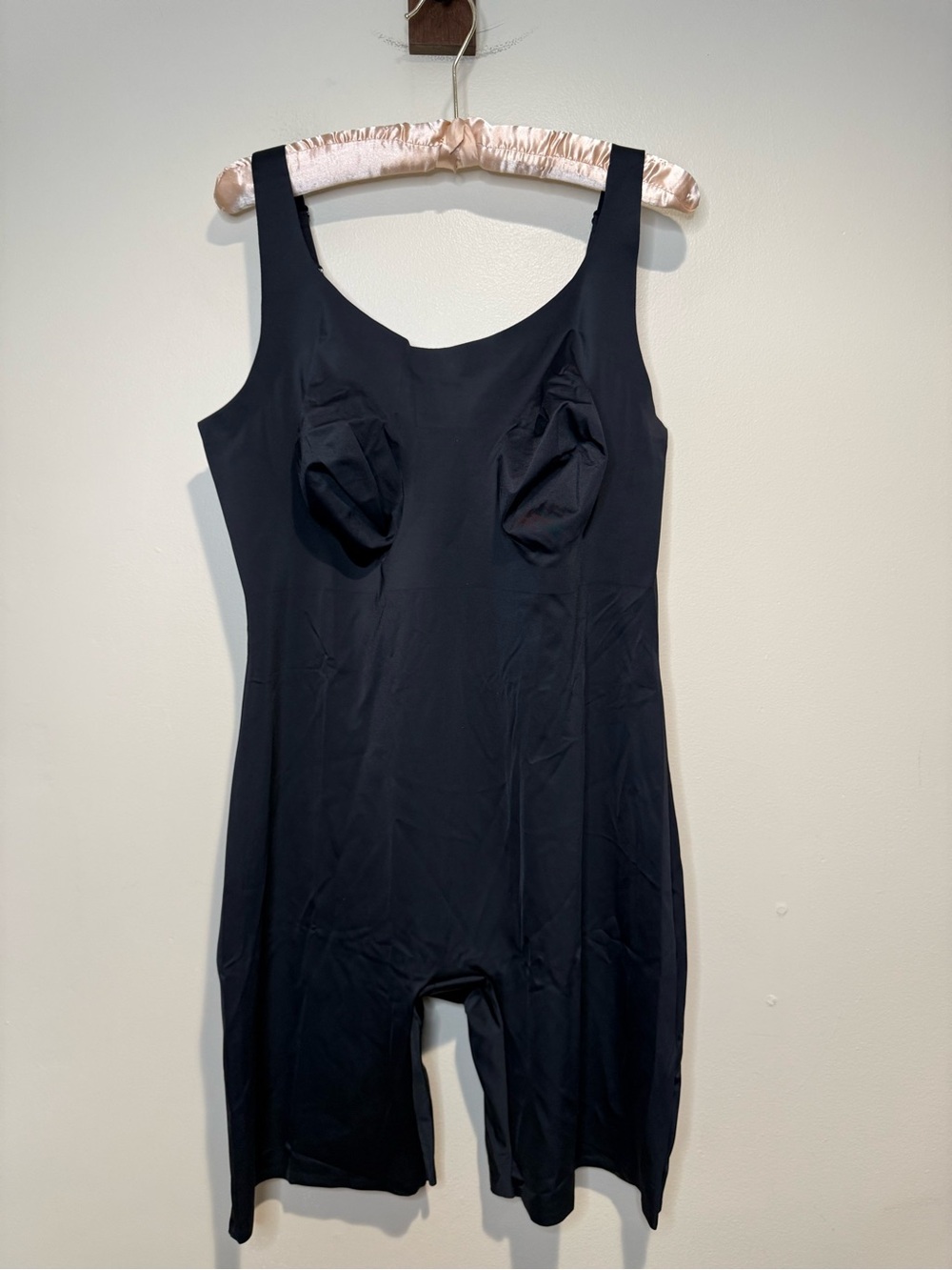 Ruby Ribbon Mid Thigh Shaping Bodysuit Black Womens Shapewear Size 48